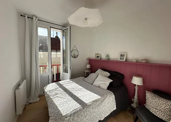 Charmante Maison Cabourgeaise Casa de Férias *