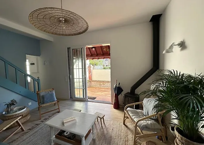 Charmante Maison Cabourgeaise Casa de Férias *